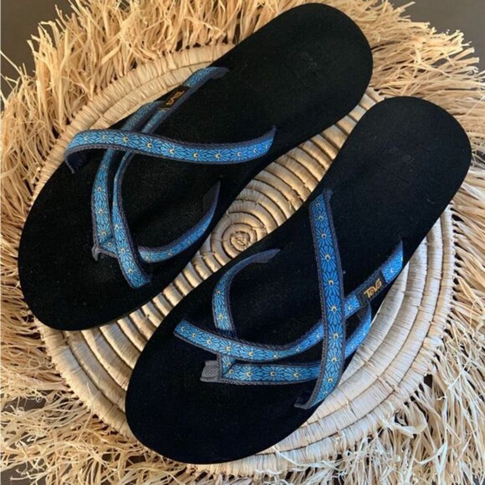 TEVA Women’s Olowahu Flower‎ Loom Strappy Blue Flip Flop Boho Beachy Sandals 11